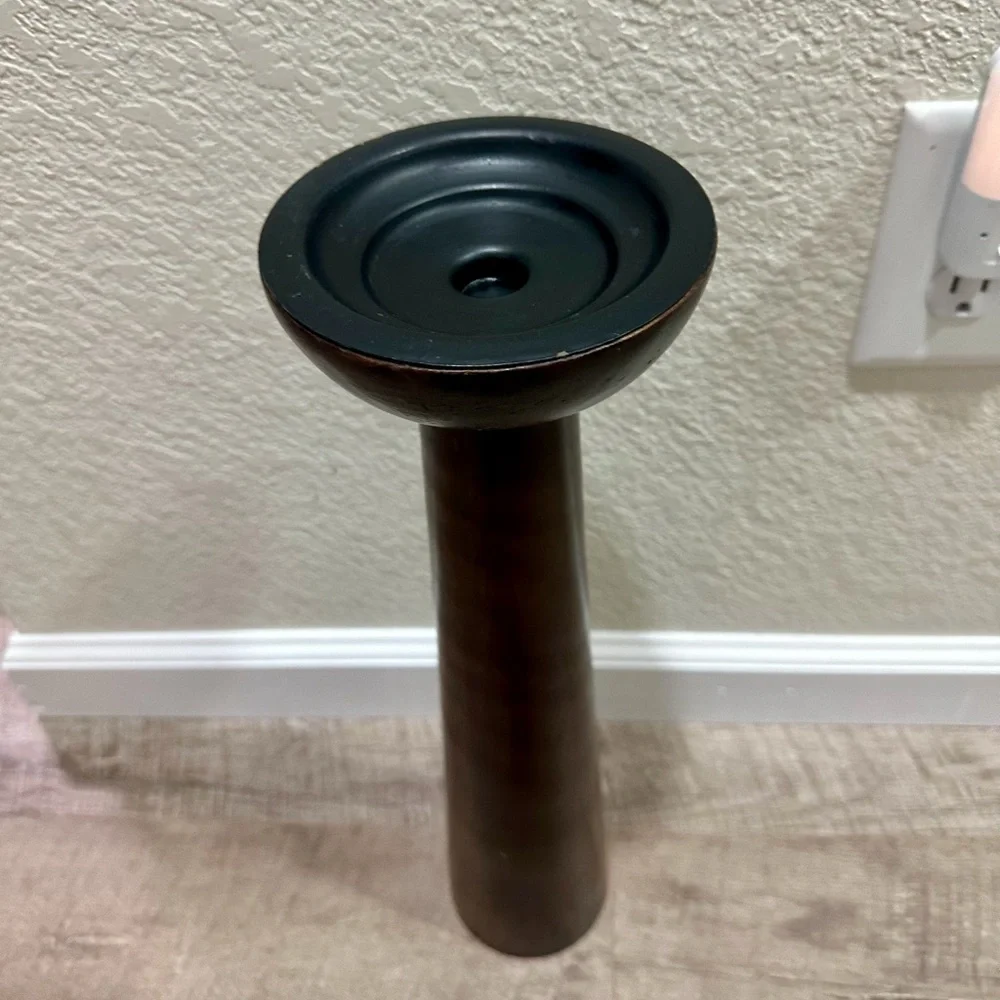 Elegant Brown Wooden Vase‎